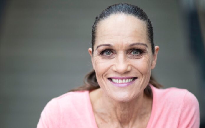 Et billede af en smilende Lotte Heise