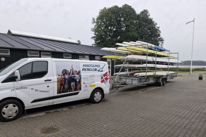 Roere fra Hadsund Roklub træner i singlesculler og firer op til internationale konkurrencer og regattaer i Europa.
