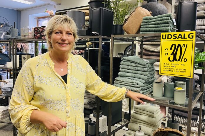 Anette Kvist i Bolig Trend i Hobro, hvor butikken gør klar til ny stor isenkramafdeling.