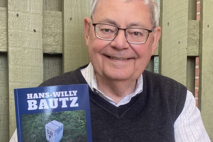 Forfatter Hans-Willy Bautz præsenterer sin nye krimi ved bogevent i butik