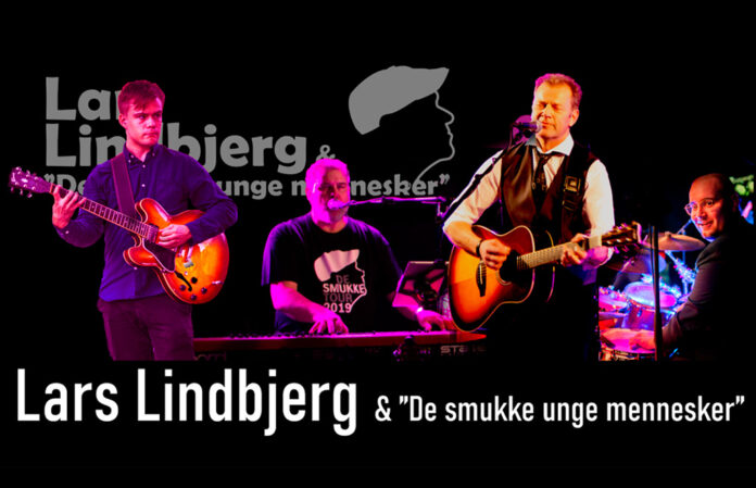 Lars Lindbjerg & De Smukke Unge Mennesker spiller Kim Larsen-sange live på DS Arena i marts 2026
