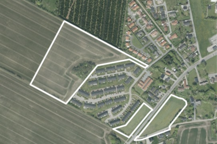 Oversigtskort over Lokalplan Sdr. Onsild med planlagt bolig- og butiksområde ved Friggsvej.