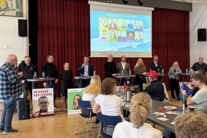 Folketingskandidater samlet til debat i Hadsund Kulturcenter arrangeret af Hadsund Byforum med journalist Søren Wormslev som ordstyrer.