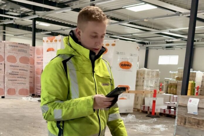 Tidligere elev fra Hobro Efterskole fortæller om livet som ordblind og vejen til job hos Bygma