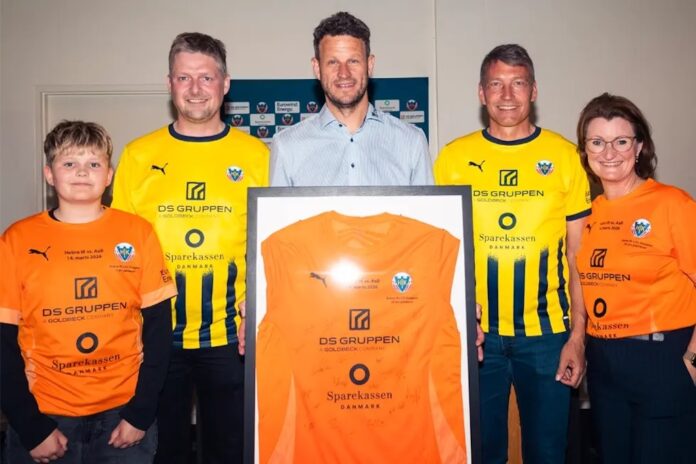 DS Gruppen og Hobro IK underskriver ny fireårig partneraftale på DS Arena.