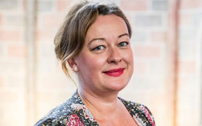 Monica Melcova giver orgelkoncert i Mariager Kirke som den første af sommerens fem orgelkoncerter.