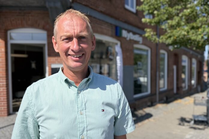 Ole Rishøj fejrer 30 års jubilæum som ejendomsmægler i Hobro